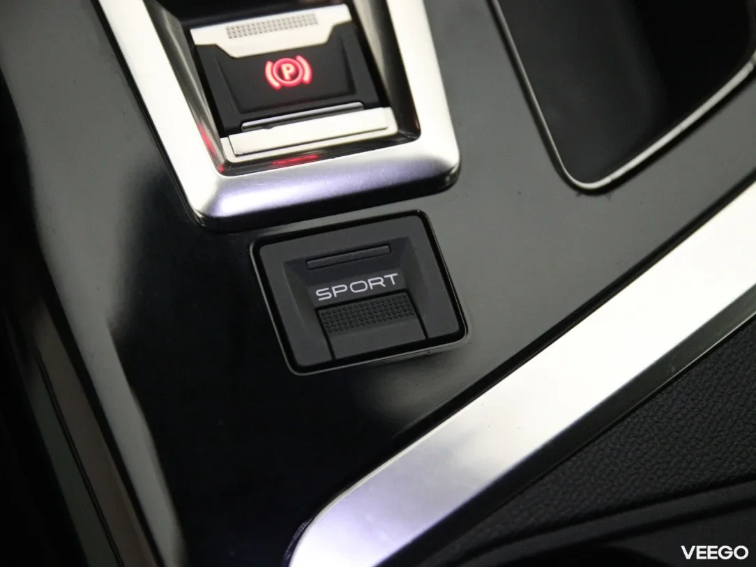 Peugeot 5008 1.2 96kW