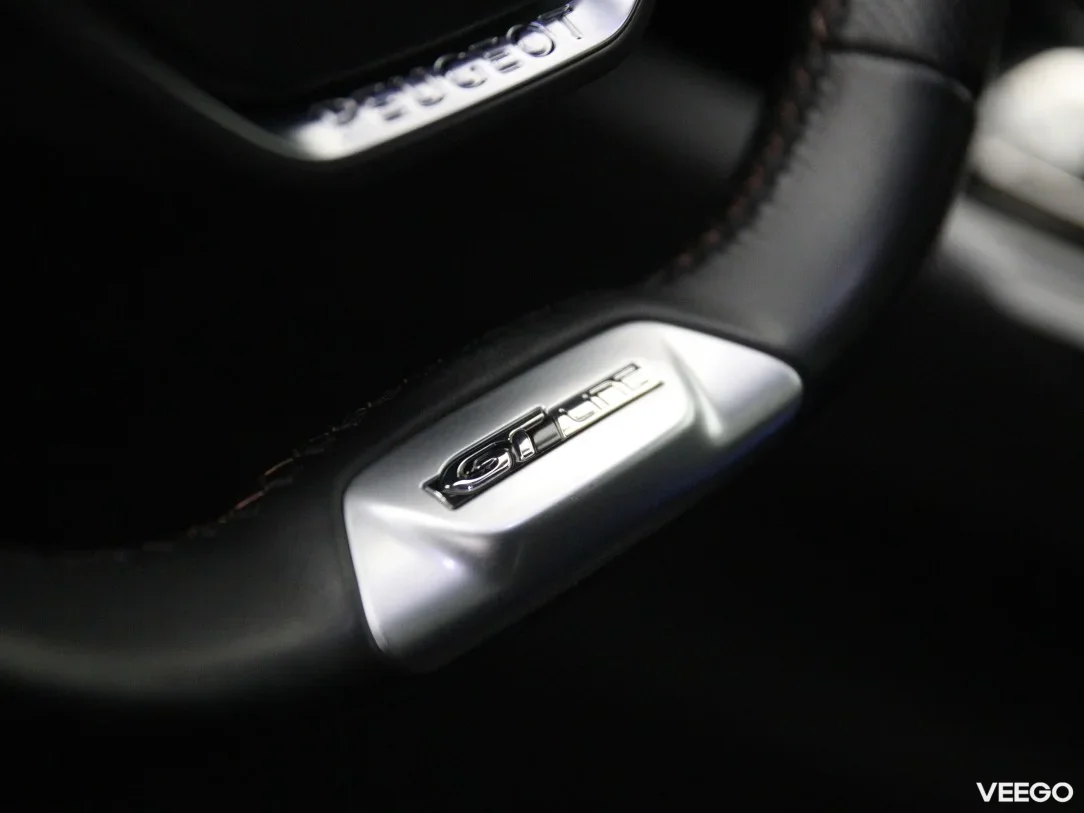 Peugeot 5008 1.2 96kW