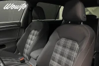 Volkswagen Golf GTD 2.0TDI DSG 184HK /Dynaudio/Cockpit/4.95% 135kW thumbnail