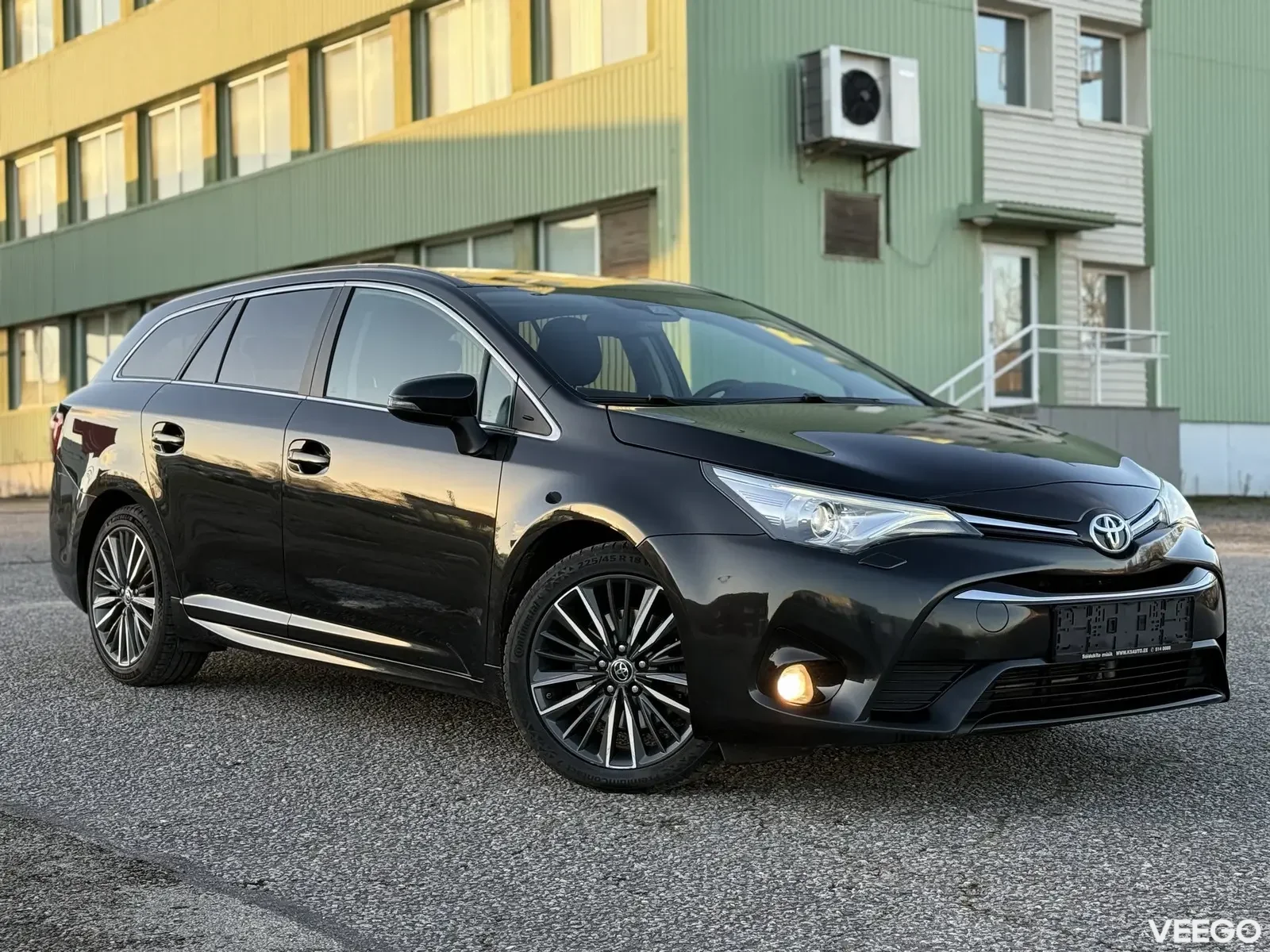 Toyota Avensis Touring Sports Facelift 2 105kW