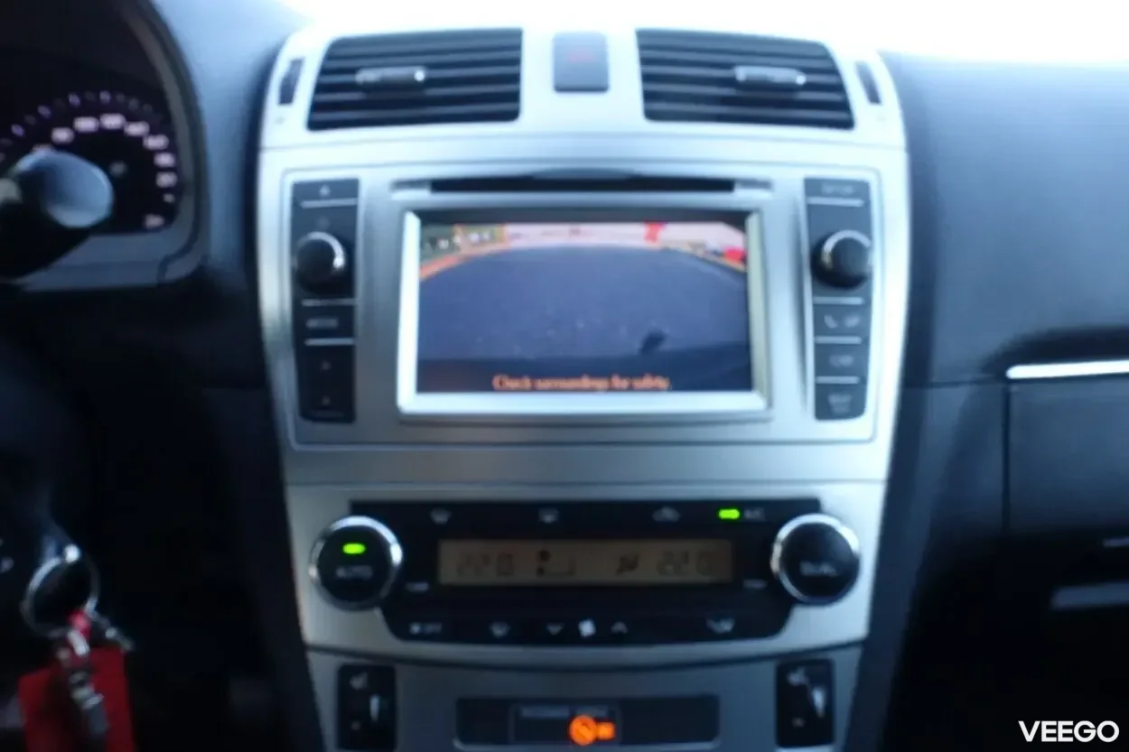 Toyota Avensis Touring Executive Facelift EU5 2 91kW