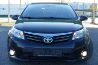 Toyota Avensis Touring Executive Facelift EU5 2 91kW thumbnail