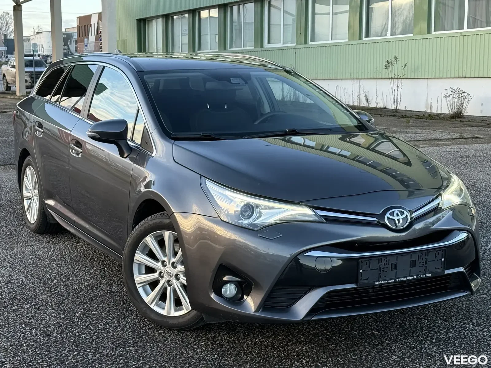 Toyota Avensis Touring Sports Facelift 2 105kW