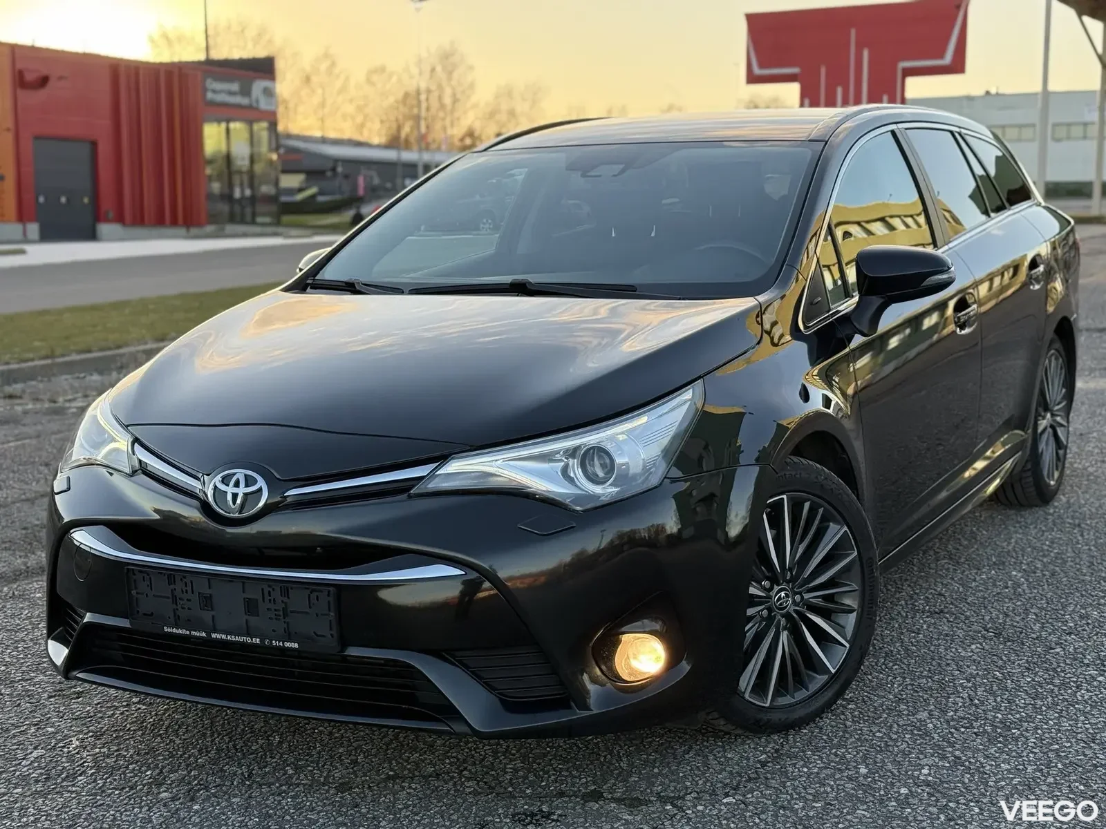 Toyota Avensis Touring Sports Facelift 2 105kW