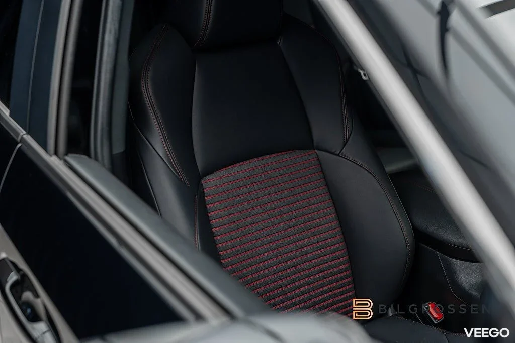 Toyota RAV4 Plug-in Hybrid E-CVT X EDITION Kamera MOMS 225kW