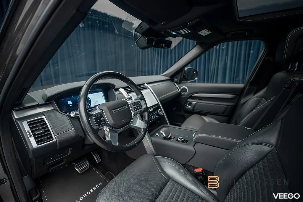 Land Rover Discovery D250 MHEV R-Dynamic 249hk Panorama 360 183kW