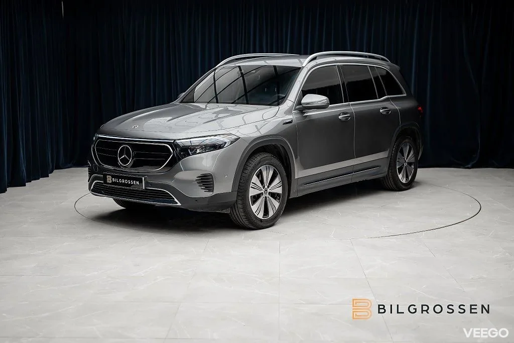 Mercedes-Benz EQB 300 4MATIC Progressive Värmare Kamera 168kW