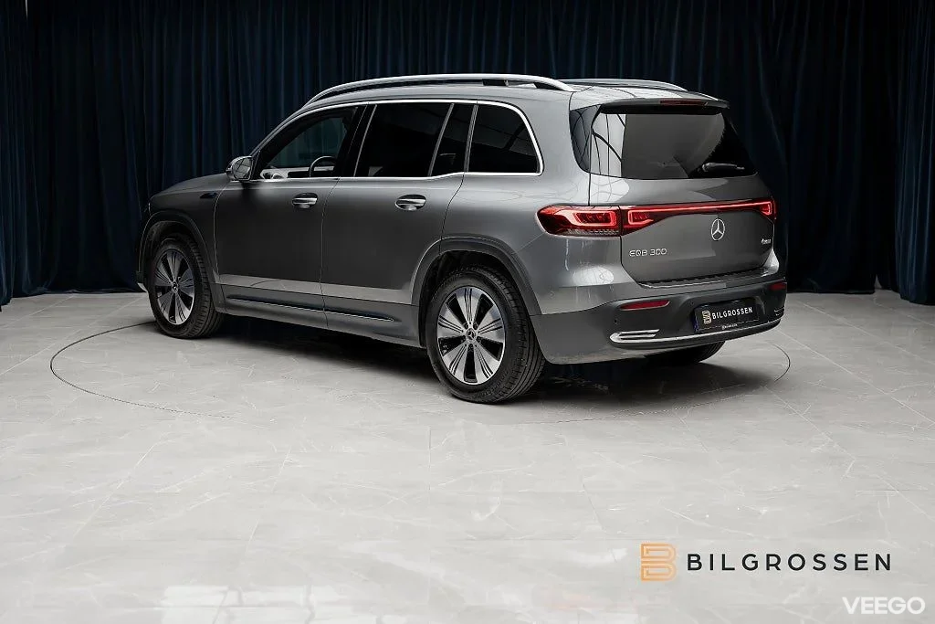 Mercedes-Benz EQB 300 4MATIC Progressive Värmare Kamera 168kW
