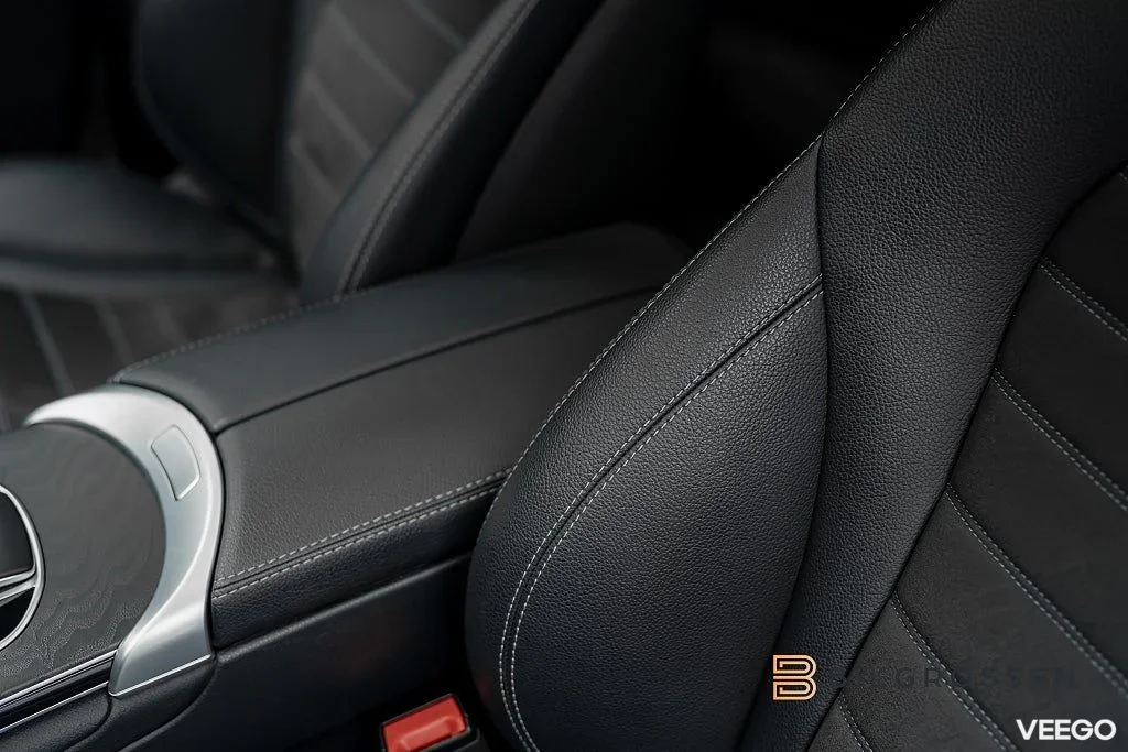 Mercedes-Benz GLC200 300 e Coupé 4MATIC AMG Line Taklucka Night 235kW