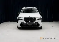 BMW X7 M60i xDrive M Sport Pro Exklusiv 3.99% Sky Lounge B&W MOMS 390kW thumbnail