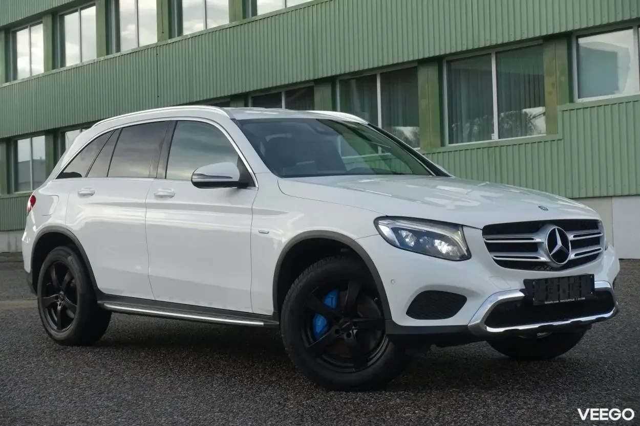 Mercedes-Benz GLC350 e 4-Matic AMG Sportpakett EU6