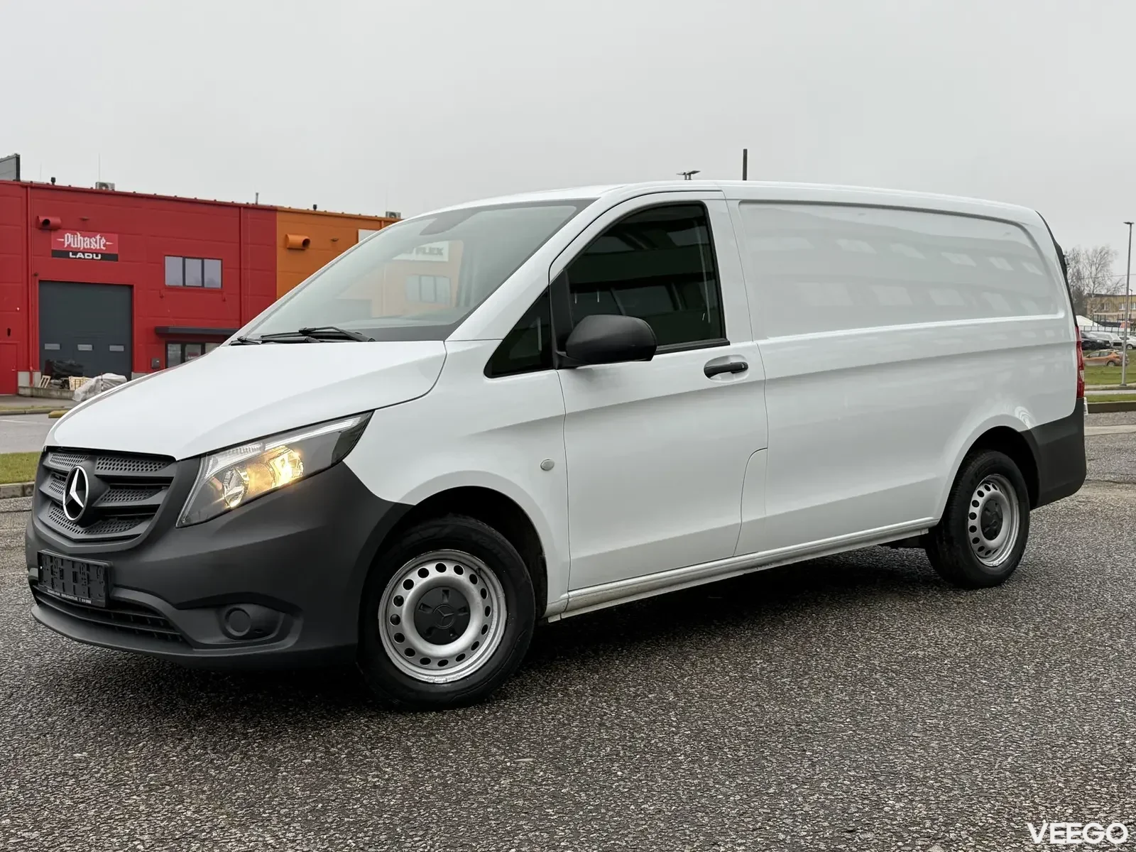 Mercedes-Benz Vito 110 Long L2H1 1.8 75kW