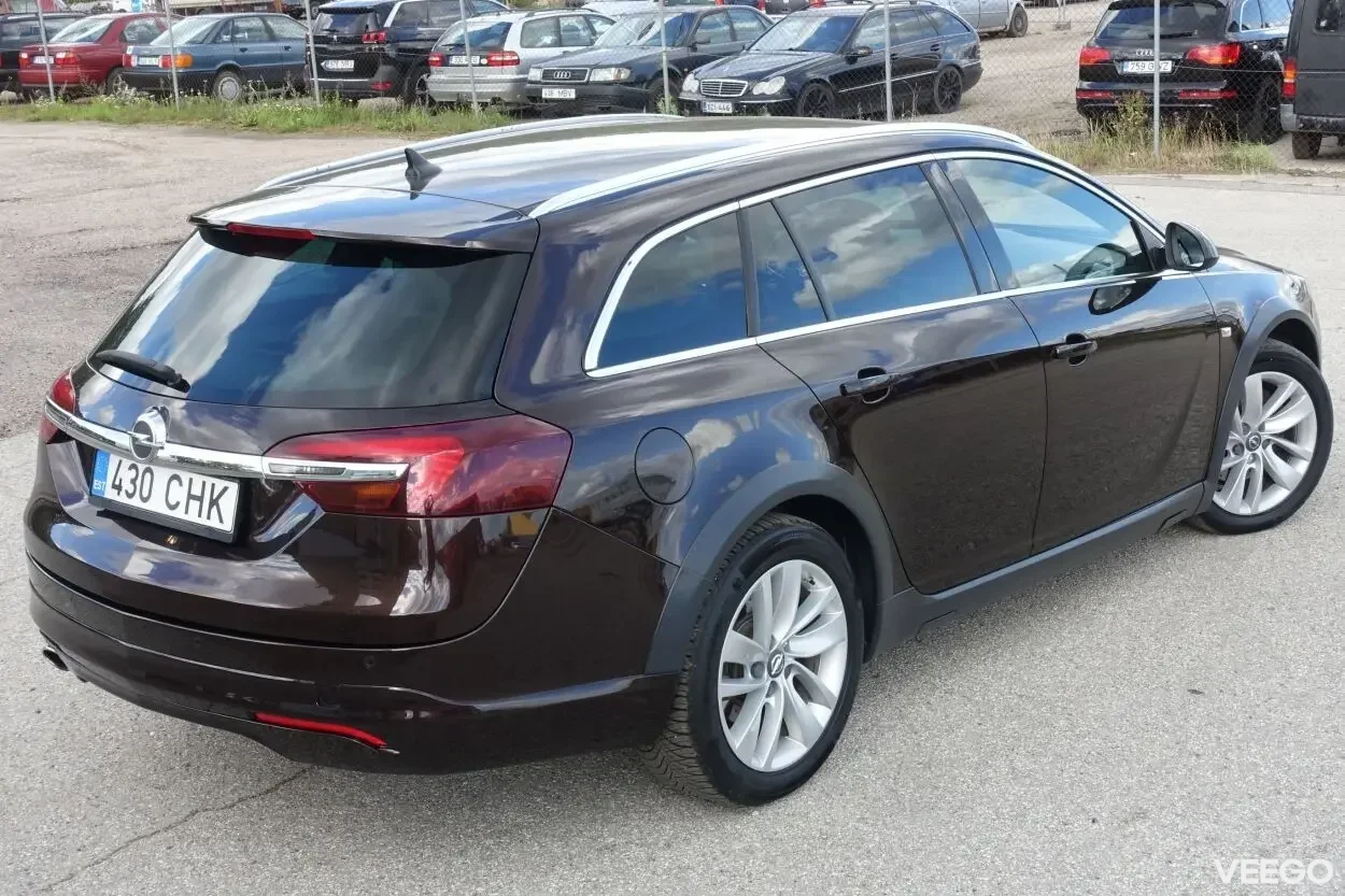 Opel Insignia Country Tourer 4x4 Individual EU5 2 120kW
