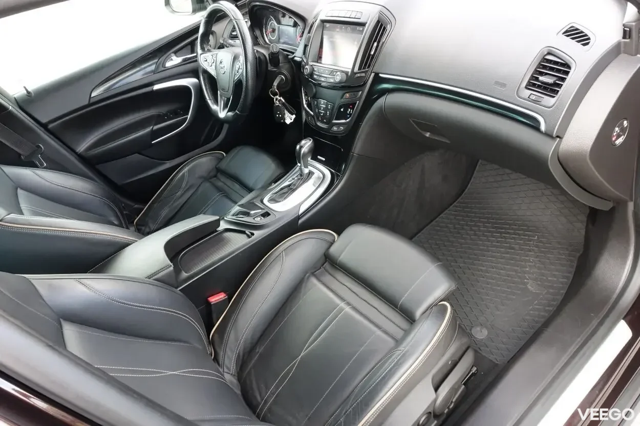 Opel Insignia Country Tourer 4x4 Individual EU5 2 120kW