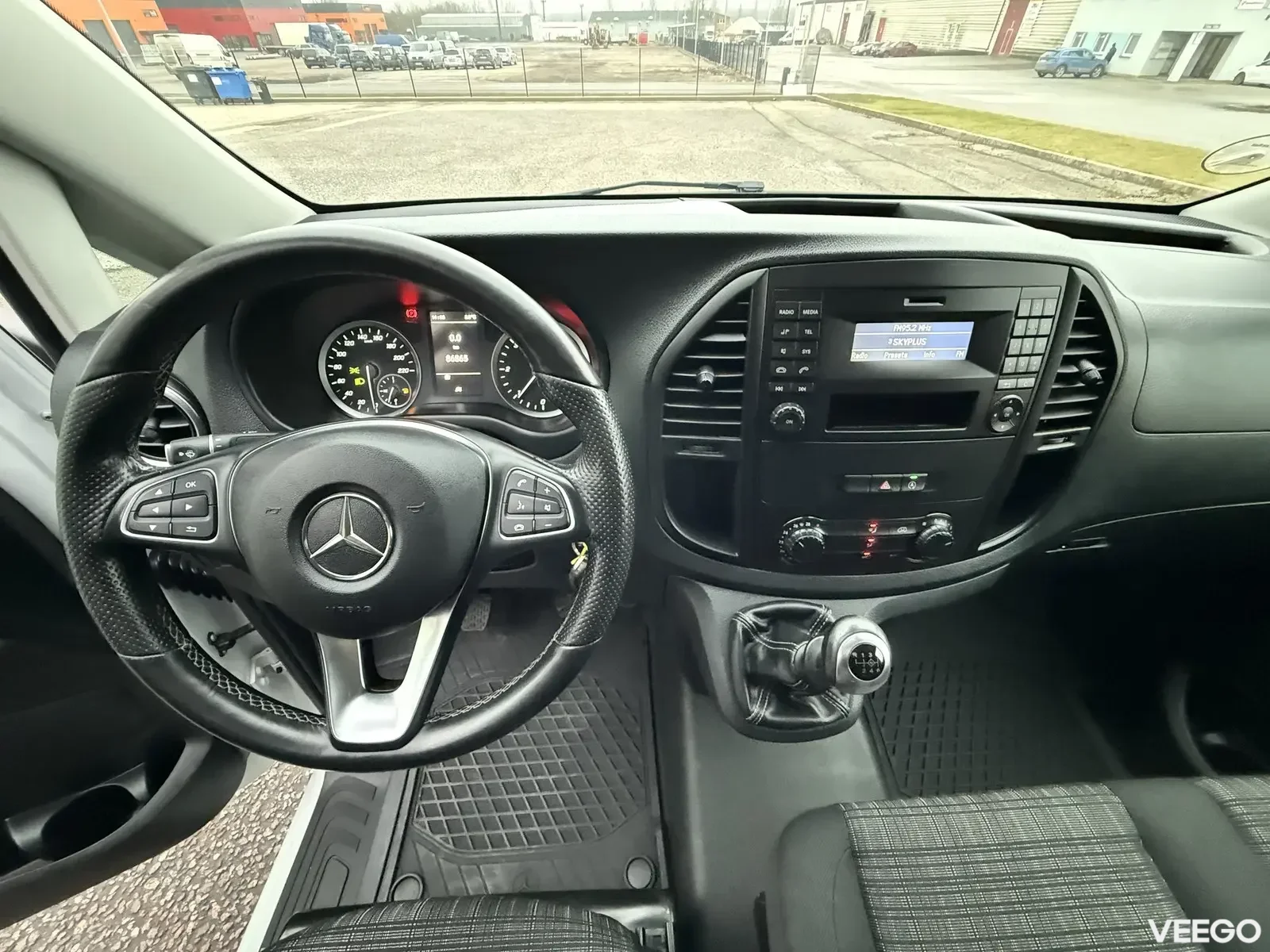 Mercedes-Benz Vito 110 Long L2H1 1.8 75kW
