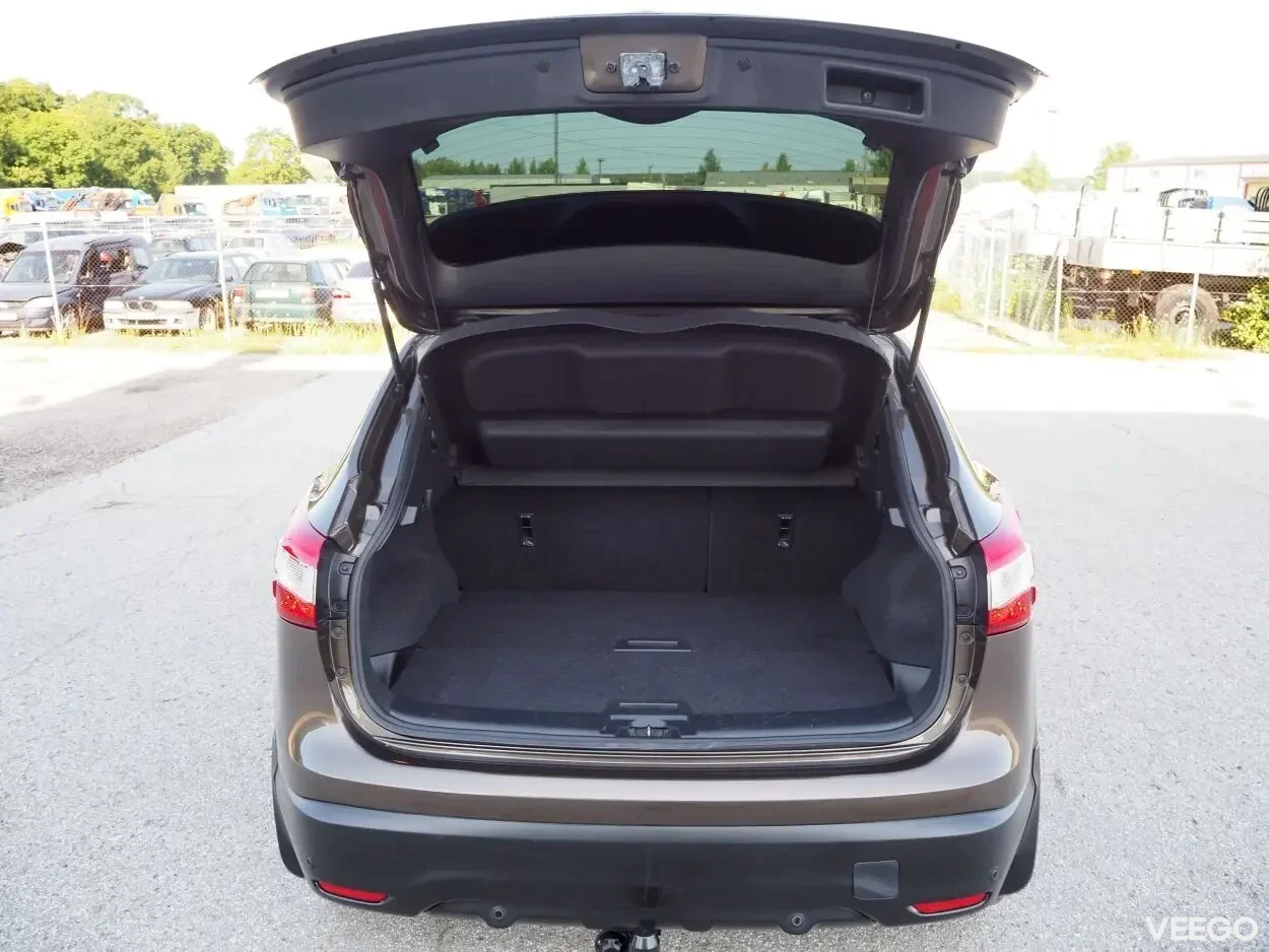 Nissan Qashqai Tekna EU5 1.5 81kW