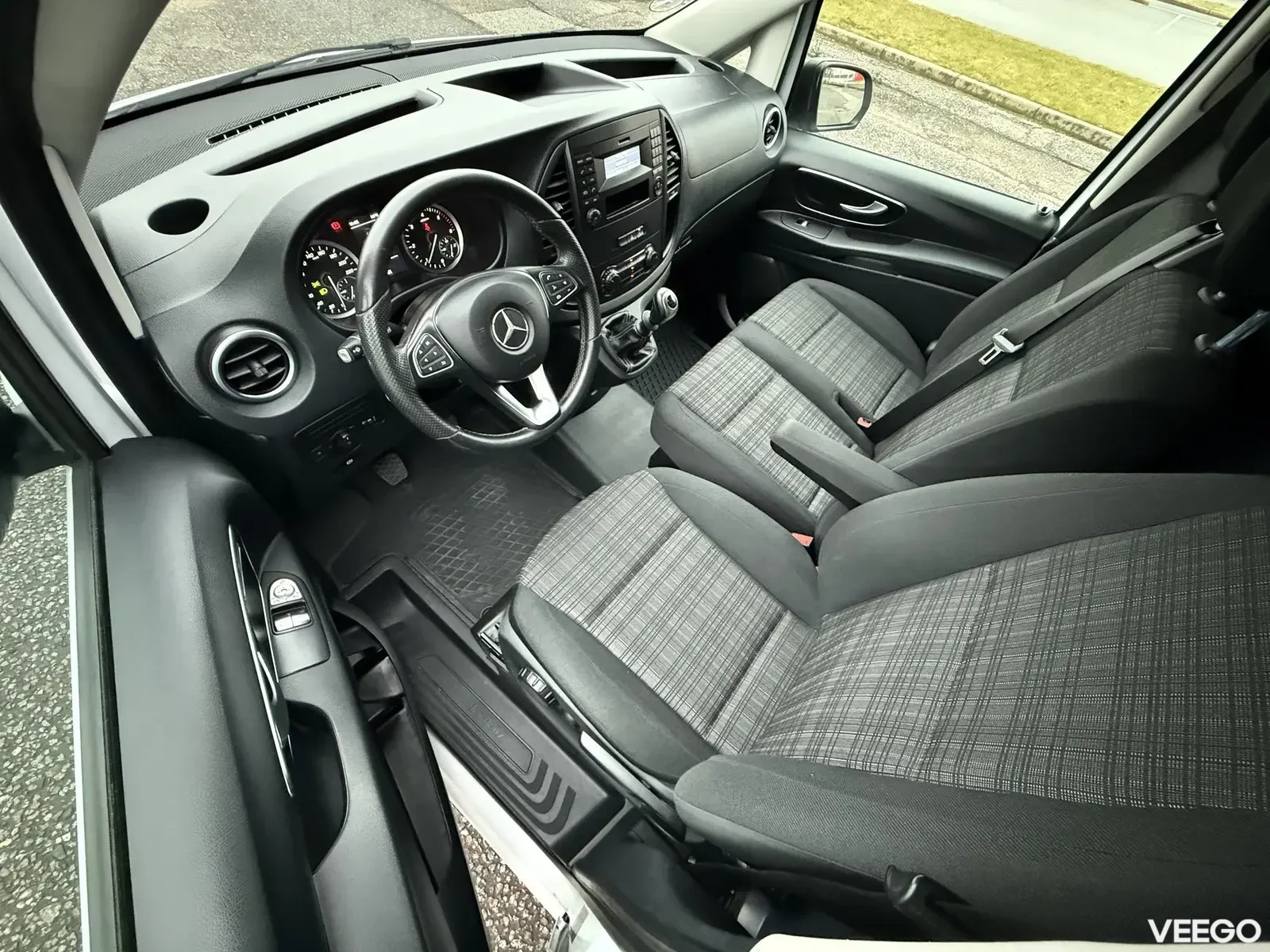 Mercedes-Benz Vito 110 Long L2H1 1.8 75kW