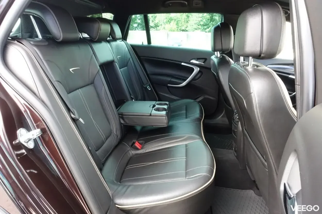 Opel Insignia Country Tourer 4x4 Individual EU5 2 120kW