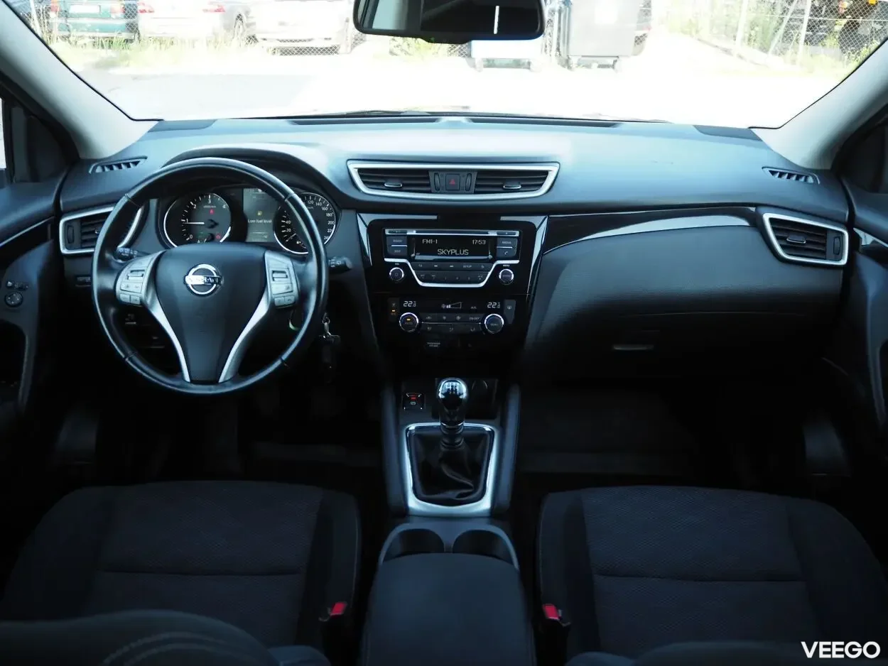 Nissan Qashqai Tekna EU5 1.5 81kW