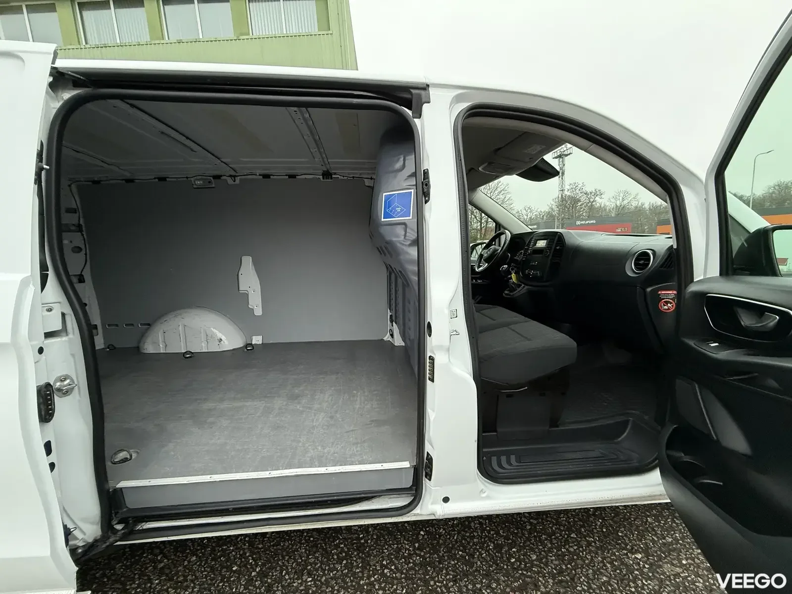 Mercedes-Benz Vito 110 Long L2H1 1.8 75kW