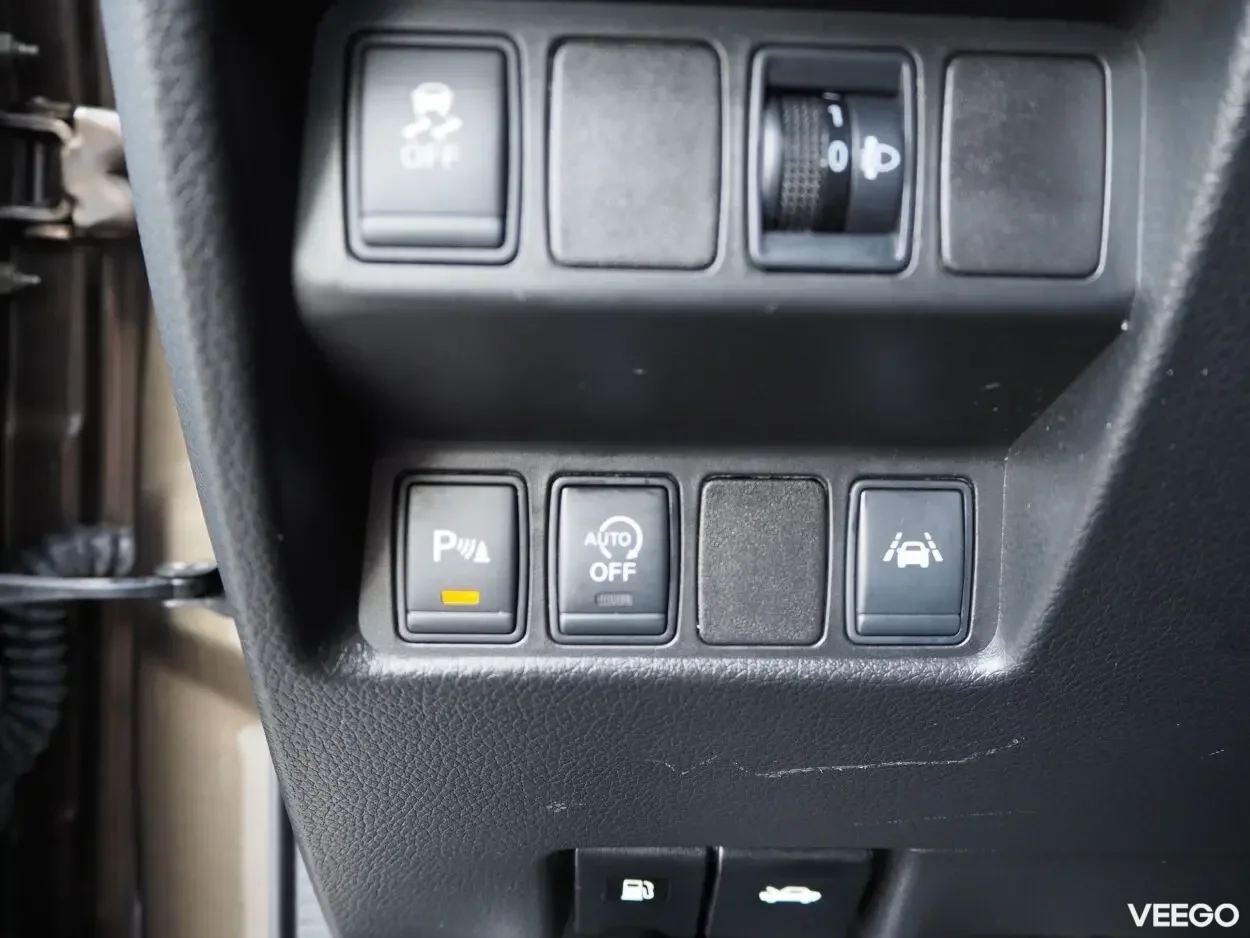 Nissan Qashqai Tekna EU5 1.5 81kW