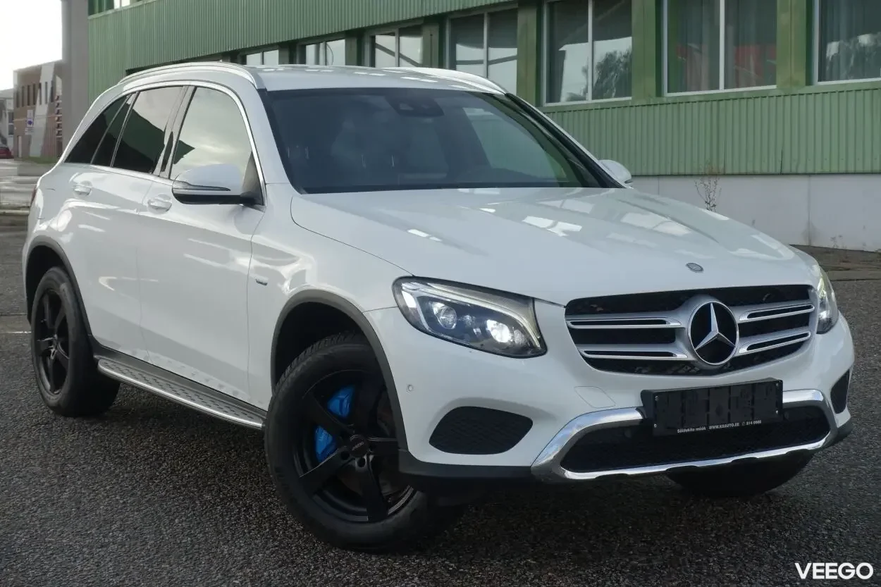 Mercedes-Benz GLC350 e 4-Matic AMG Sportpakett EU6