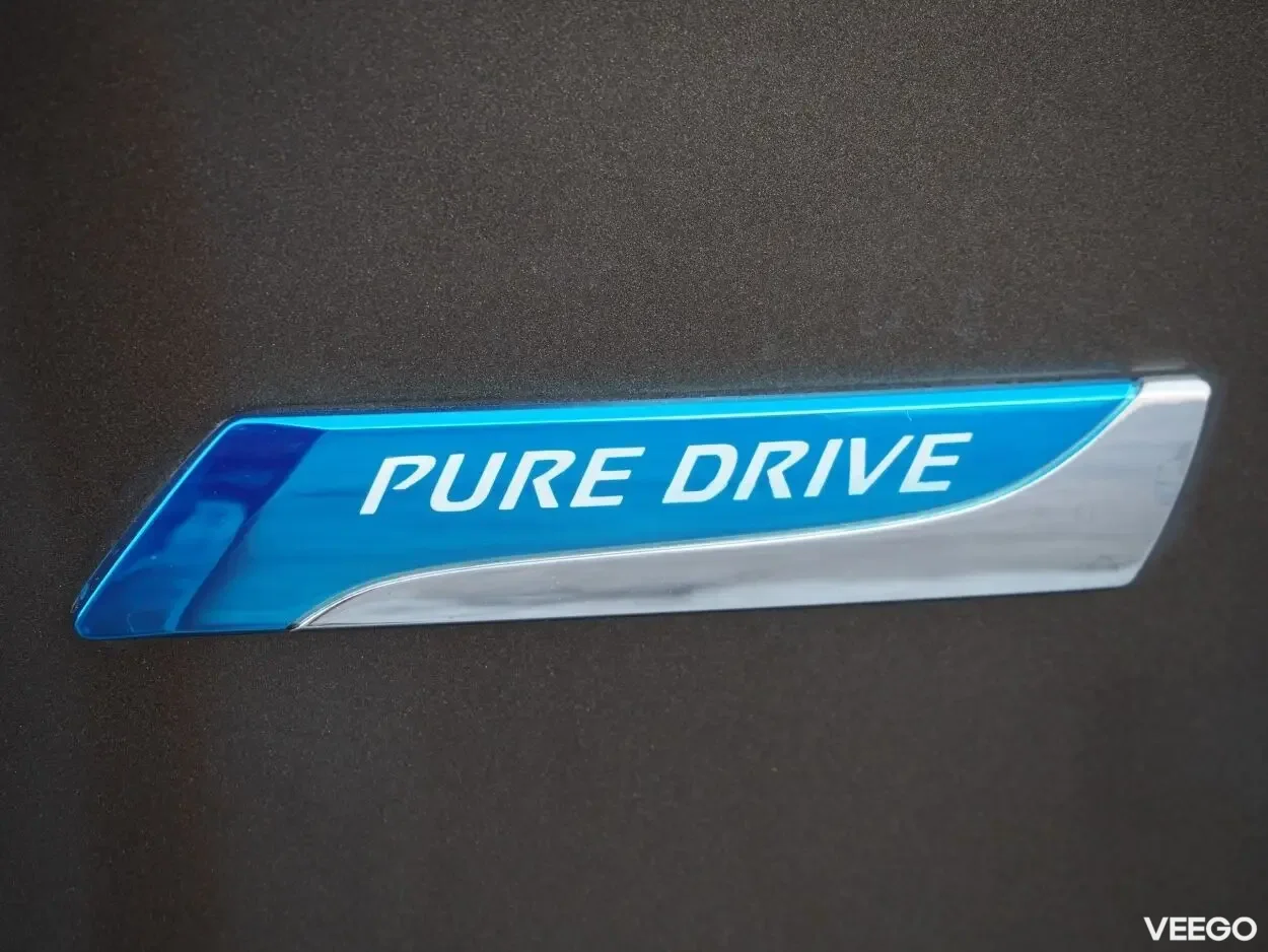 Nissan Qashqai Tekna EU5 1.5 81kW