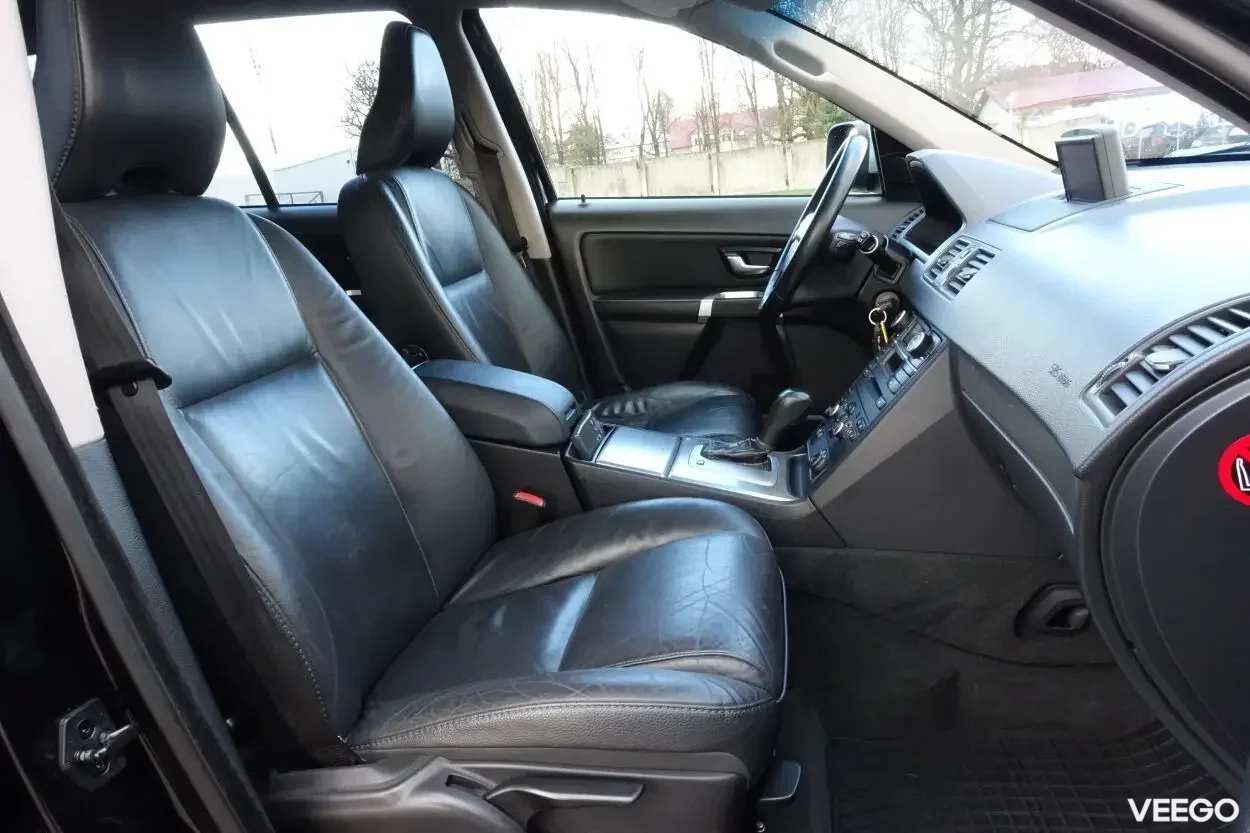 Volvo XC90 Momentum AWD Facelift EU5 2.4 147kW