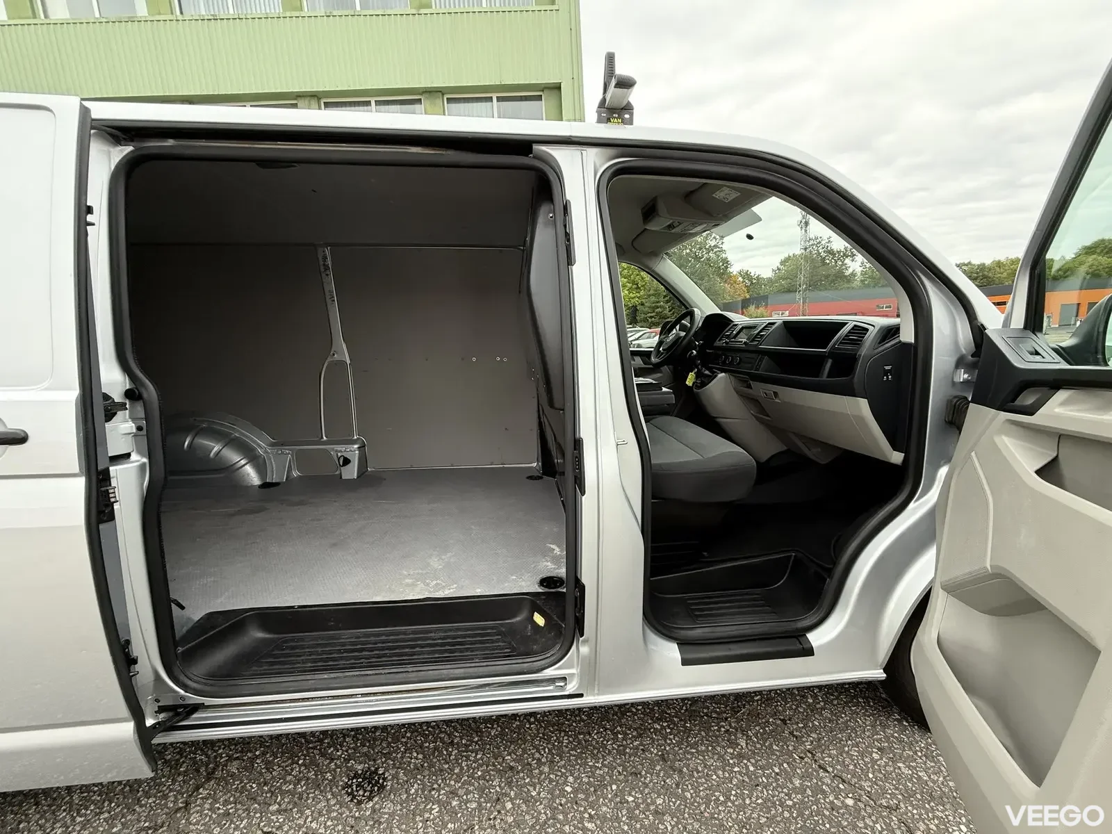 Volkswagen LT Long L2H1 Facelift EU6 2 75kW