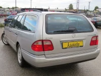 Mercedes-Benz E200 Avantgarde Kompressor thumbnail
