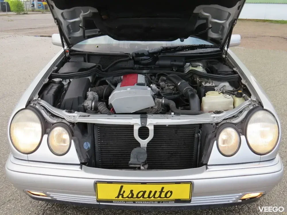 Mercedes-Benz E200 Avantgarde Kompressor