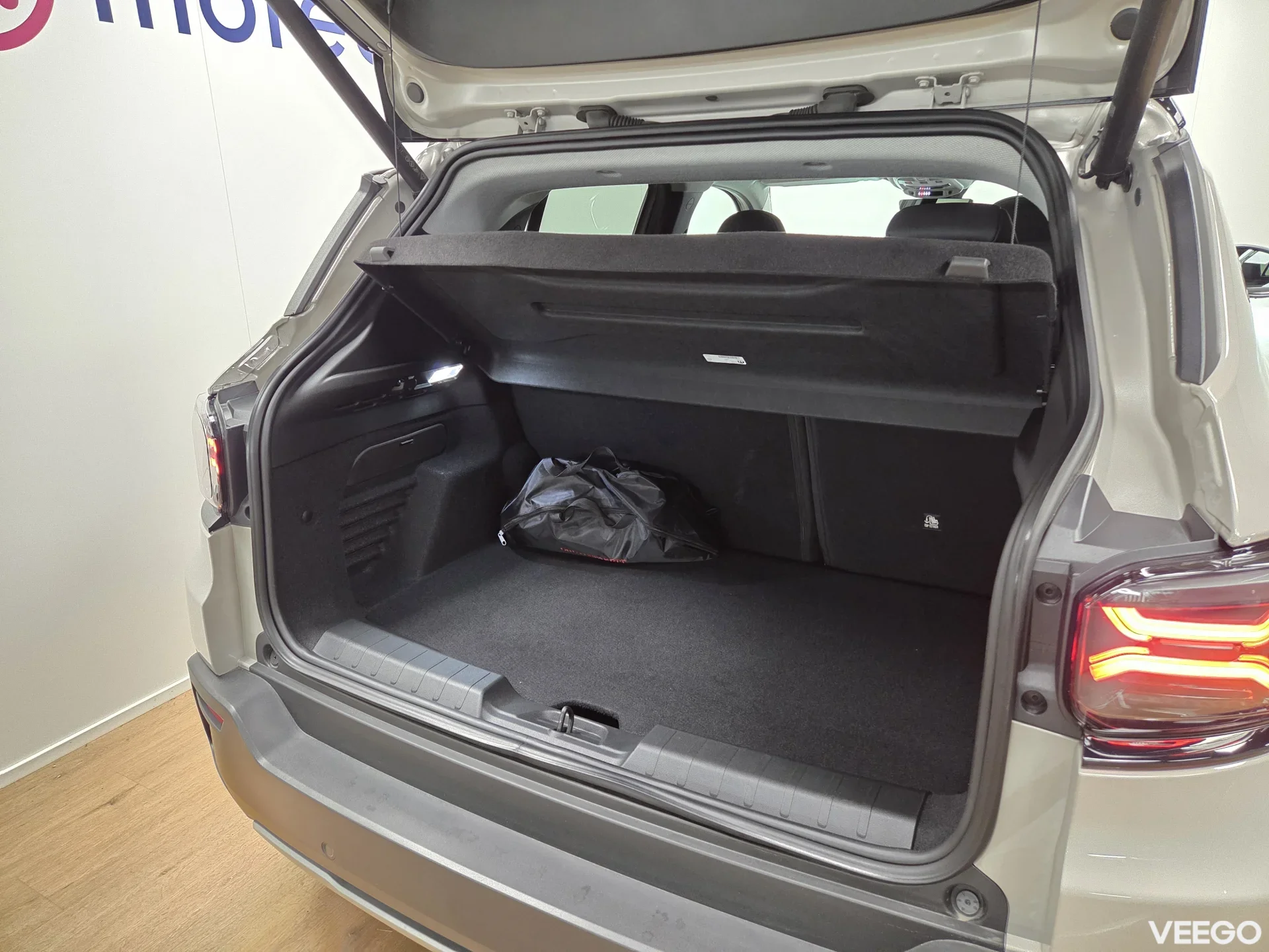 Jeep Avenger MY24 MHEV 100hp Summit 74kW