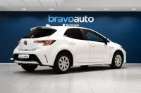 Toyota Corolla Active Hybrid 72kW thumbnail