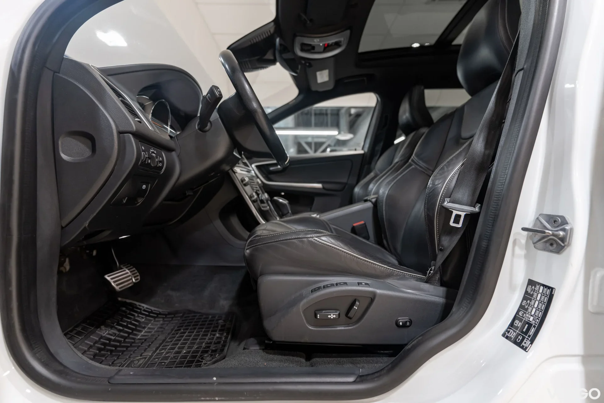 Volvo XC60 R-Design D4 AWD 120kW