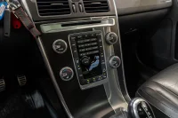 Volvo XC60 R-Design D4 AWD 120kW thumbnail