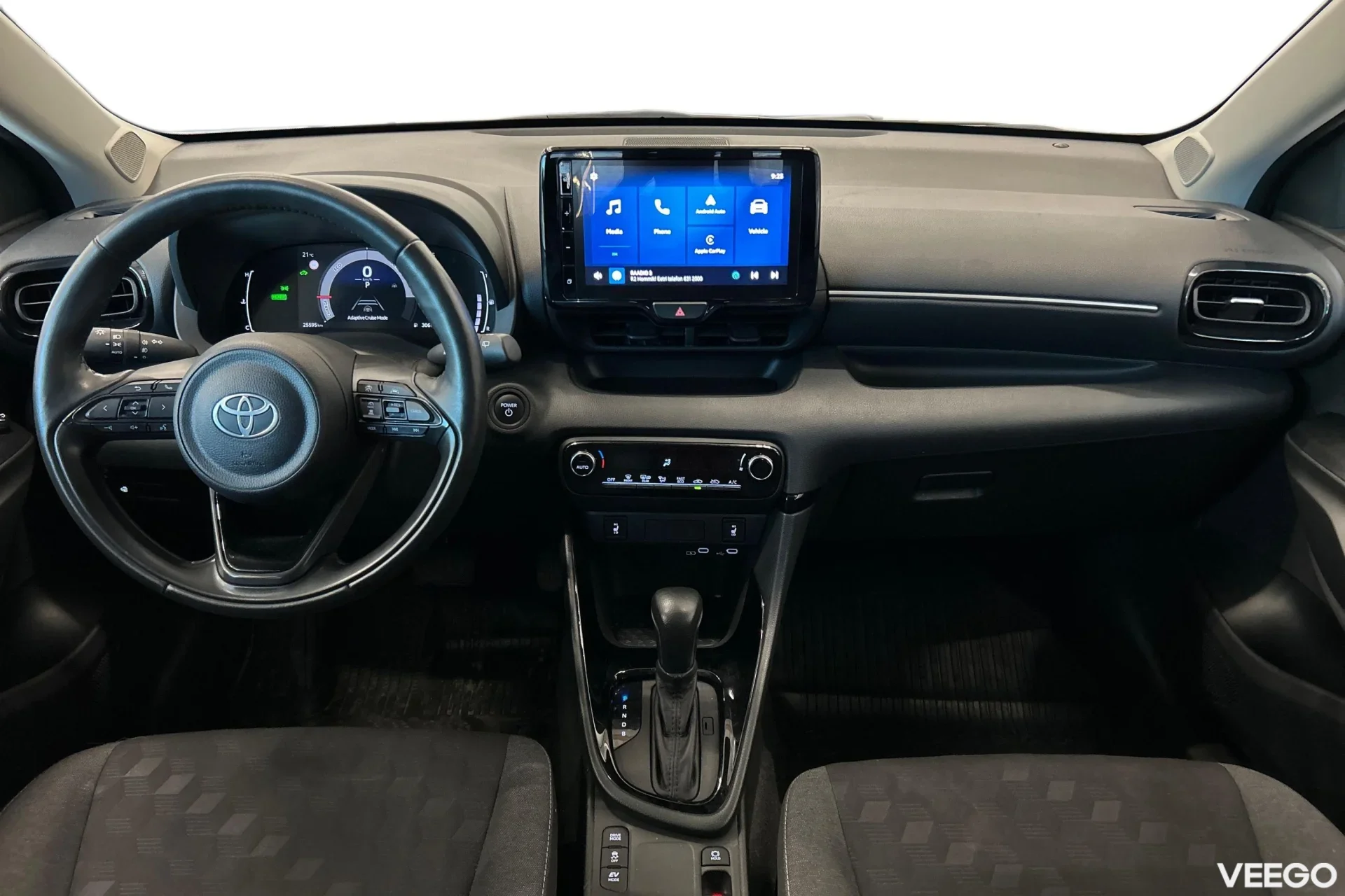 Toyota Yaris Active Plus Hybrid 1.5 68kW