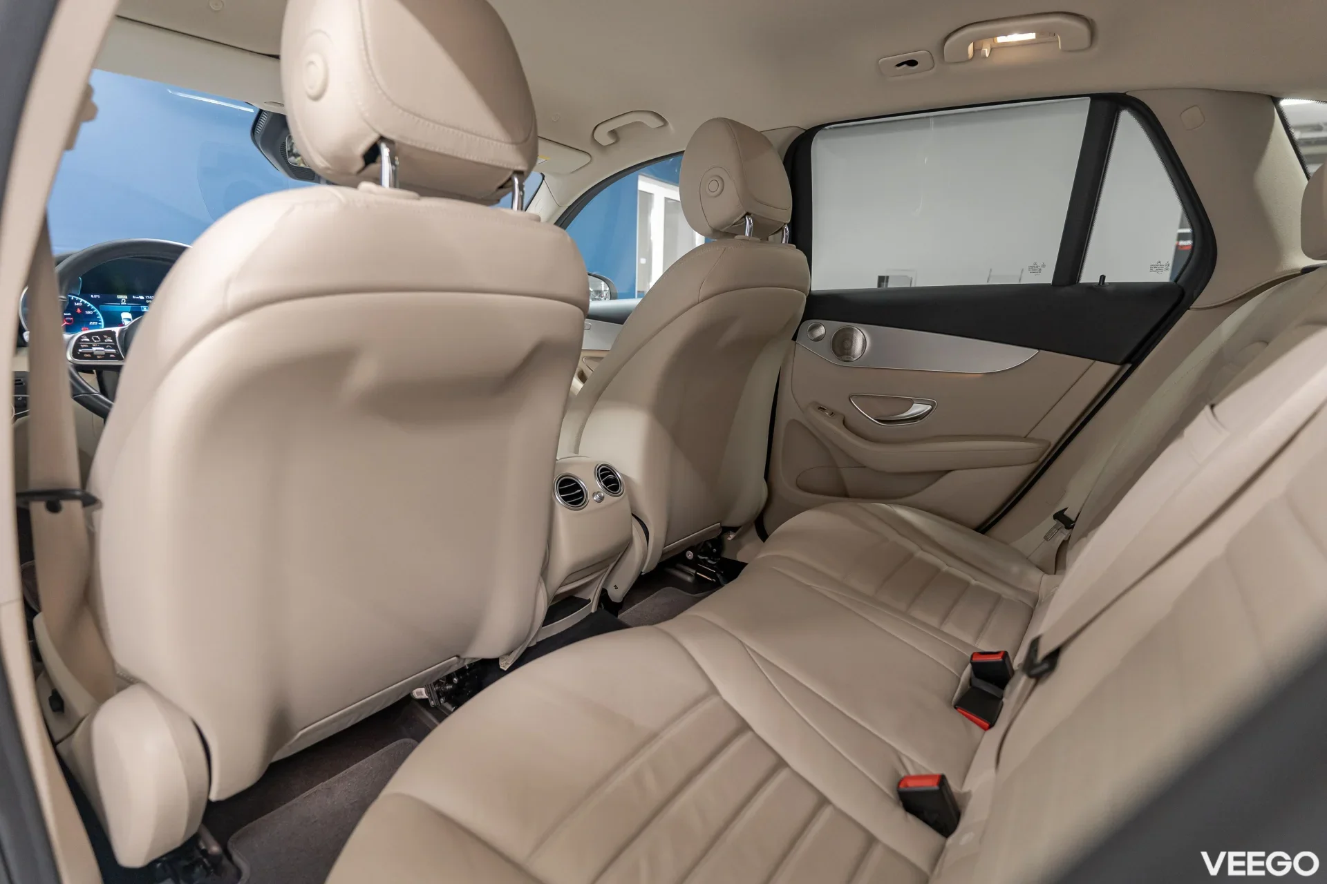 Mercedes-Benz GLC300 DE 4Matic AMG line 2 143kW