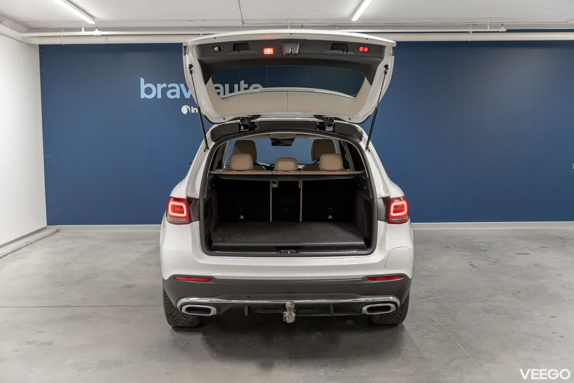 Mercedes-Benz GLC300 DE 4Matic AMG line 2 143kW