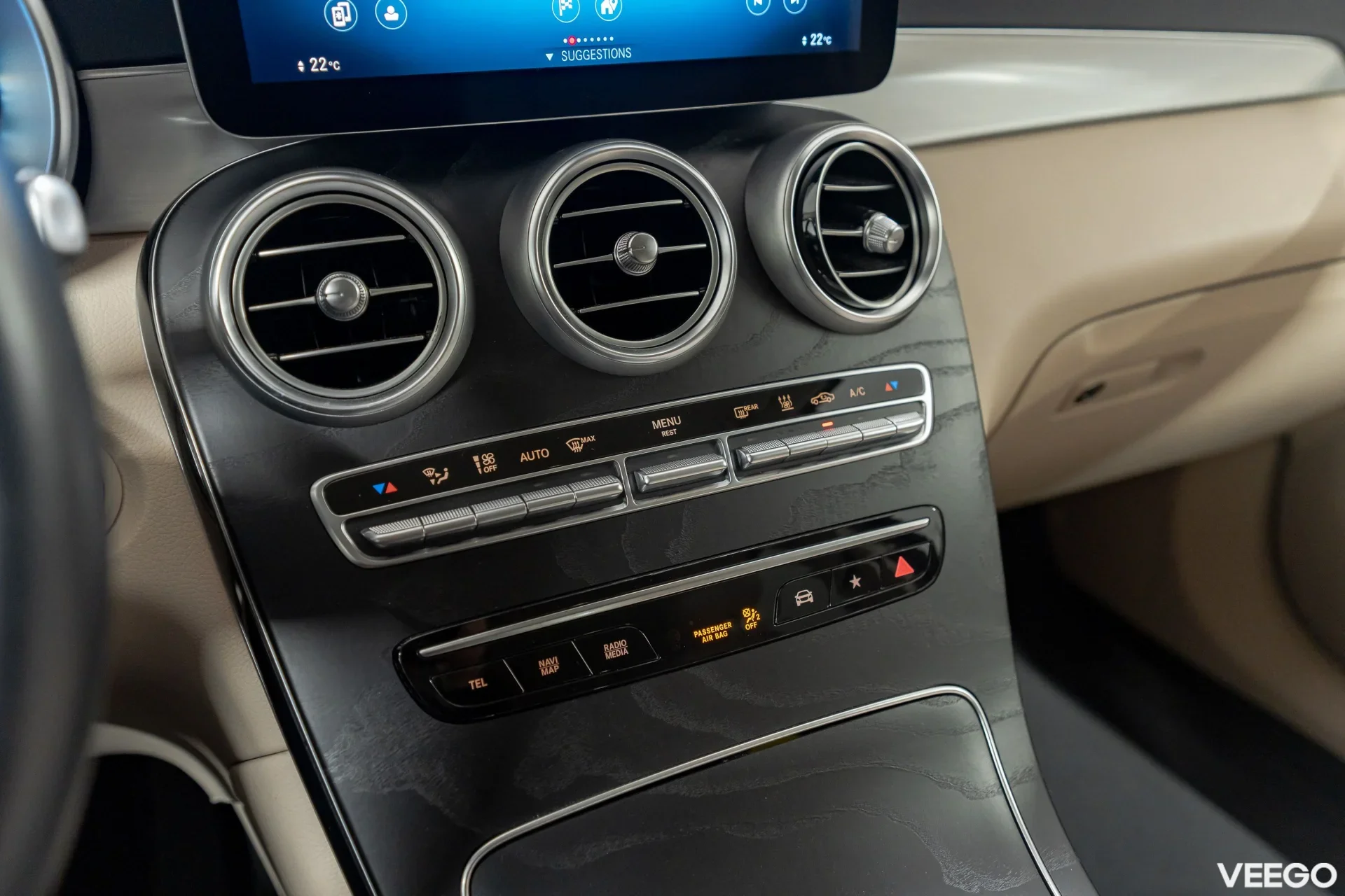 Mercedes-Benz GLC300 DE 4Matic AMG line 2 143kW