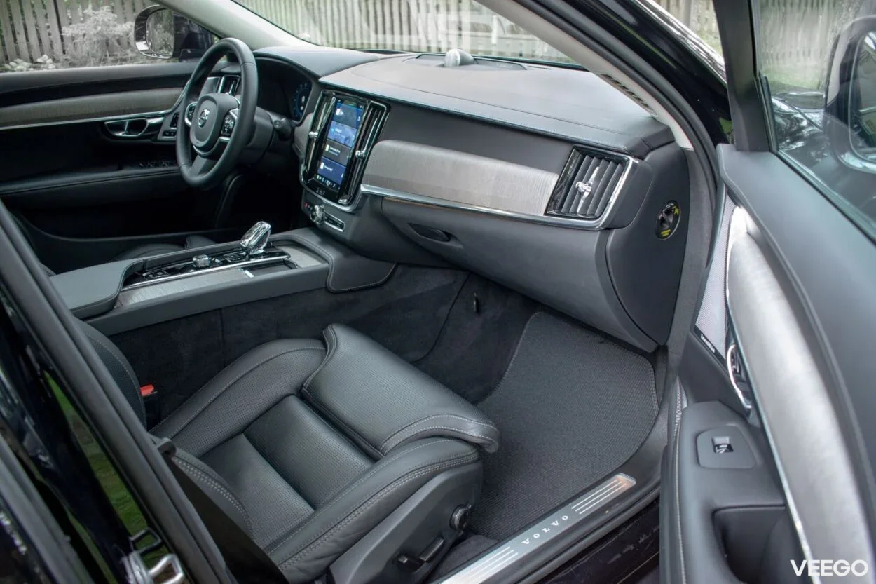 Volvo V90 Cross Country AWD B5 ULTIMATE Xenium FULLOPT 2 183kW