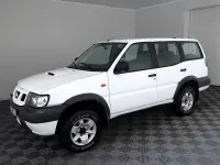 Nissan Terrano 2.7 93kW thumbnail