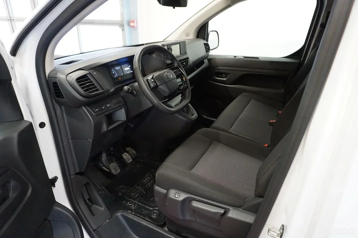 Toyota Proace Medium Professional 1.5 88kW