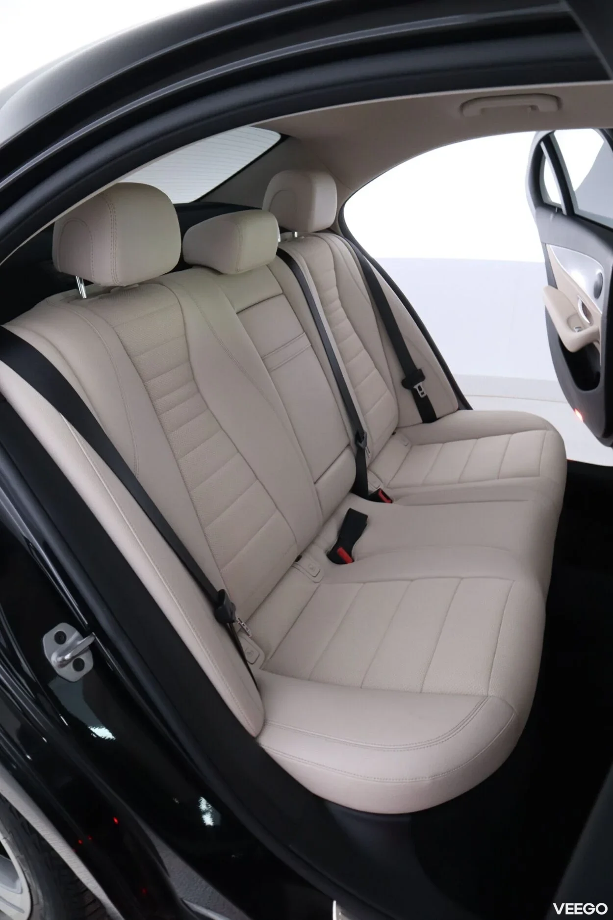 Mercedes-Benz E220 d 4Matic Avantgarde 2 143kW