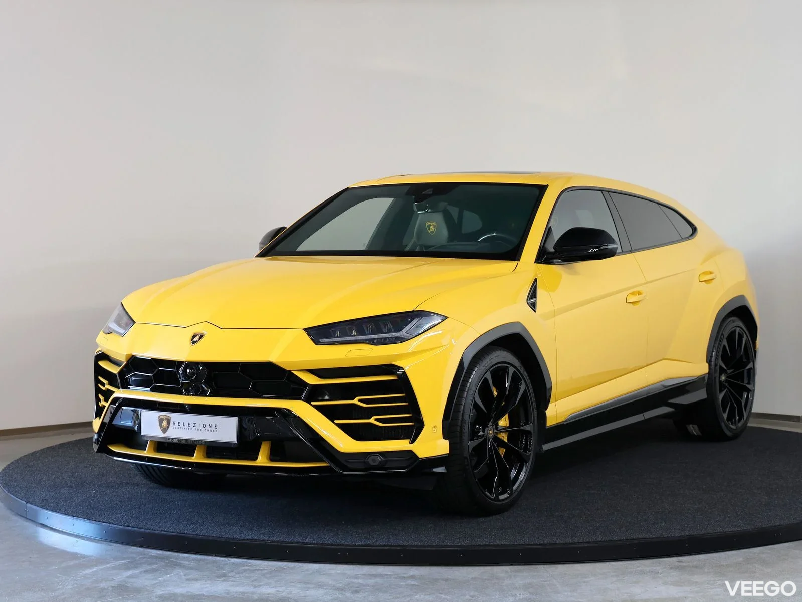 Lamborghini Urus - 478kW