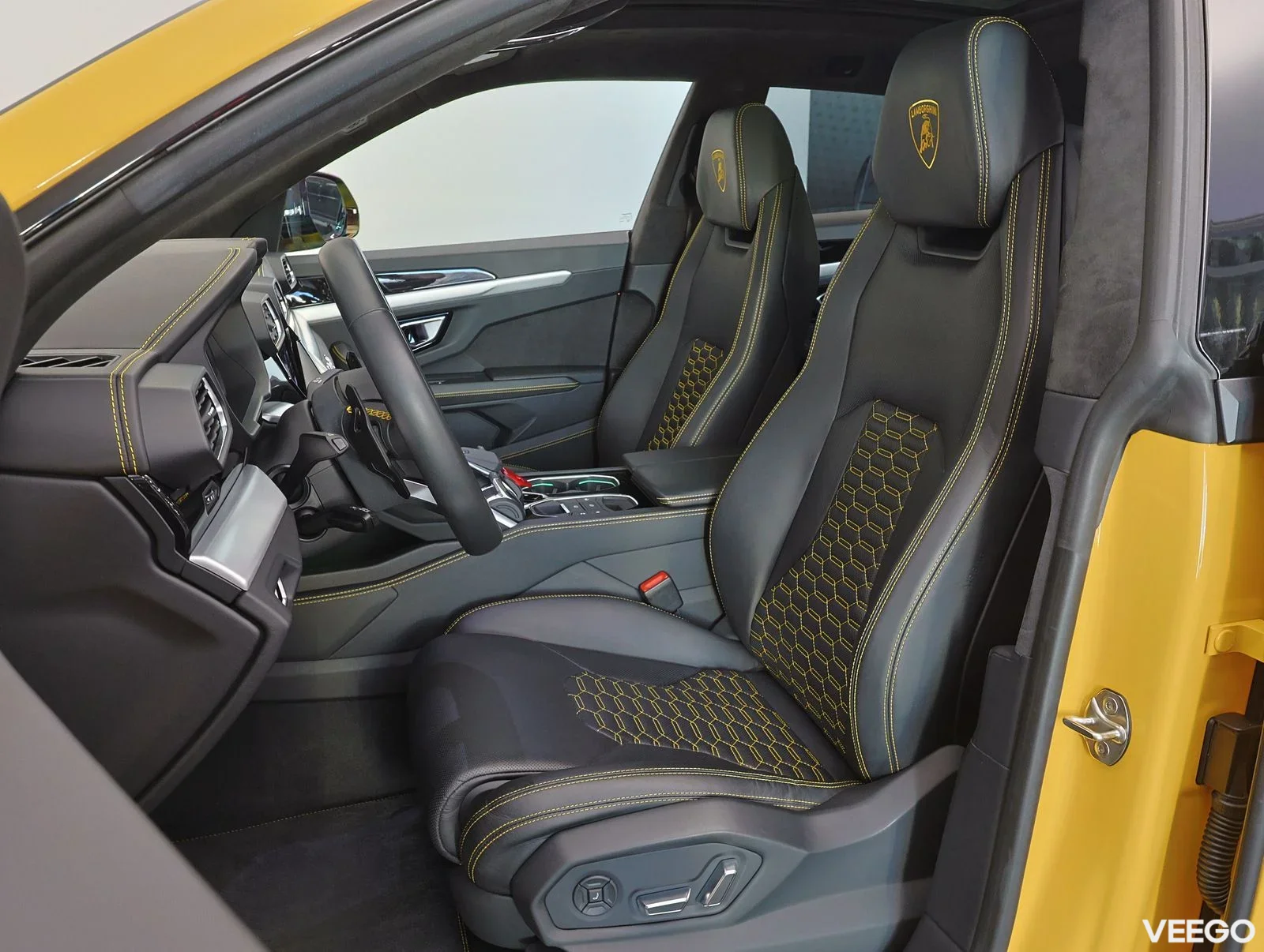 Lamborghini Urus - 478kW