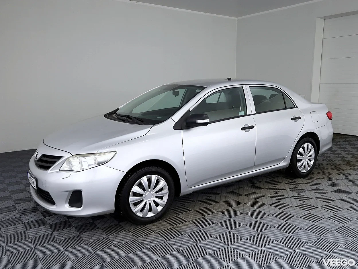 Toyota Corolla 1.3 73kW