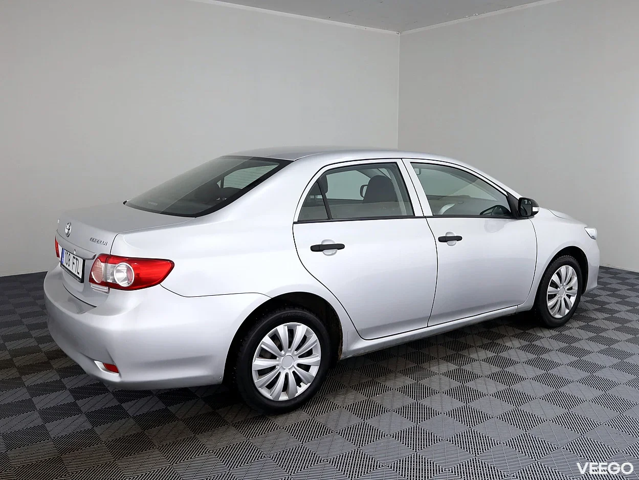 Toyota Corolla 1.3 73kW