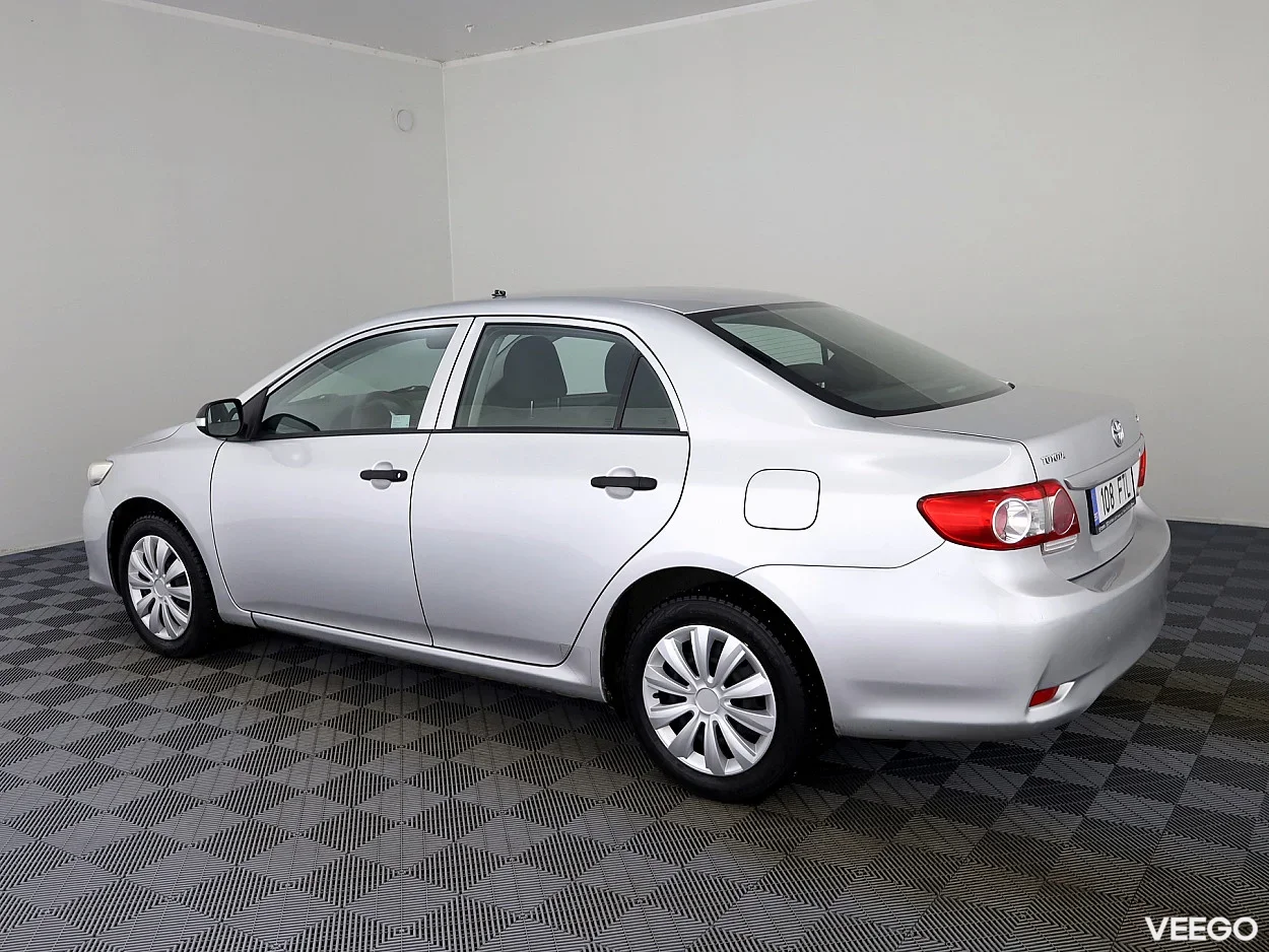 Toyota Corolla 1.3 73kW