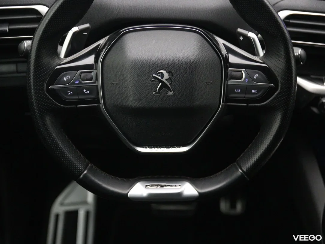 Peugeot 5008 1.5 96kW