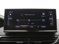 Peugeot 3008 1.5 96kW thumbnail